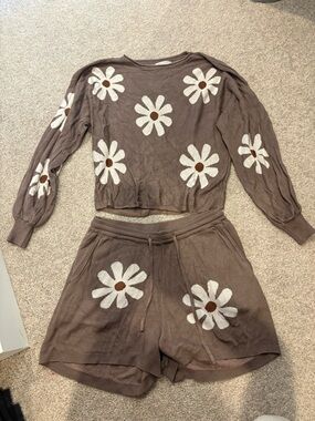 Cozy Daisy Knit Lounge Set - Brown
